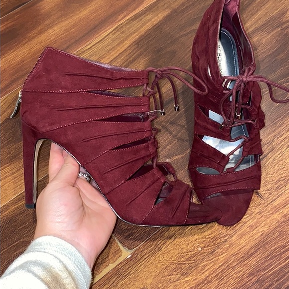 Heels - Picture 2 of 2